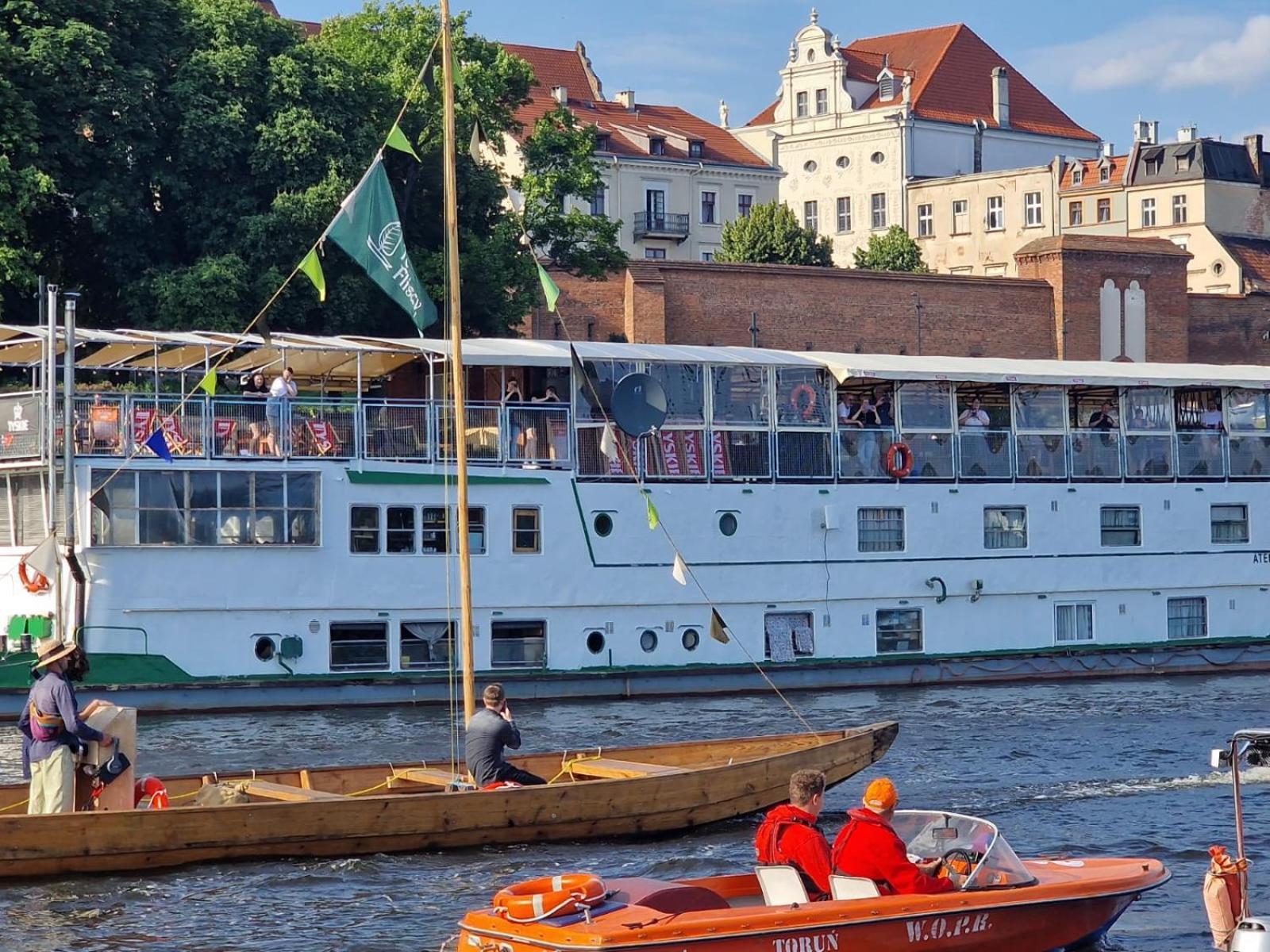 Barka Atena Torun Exterior photo
